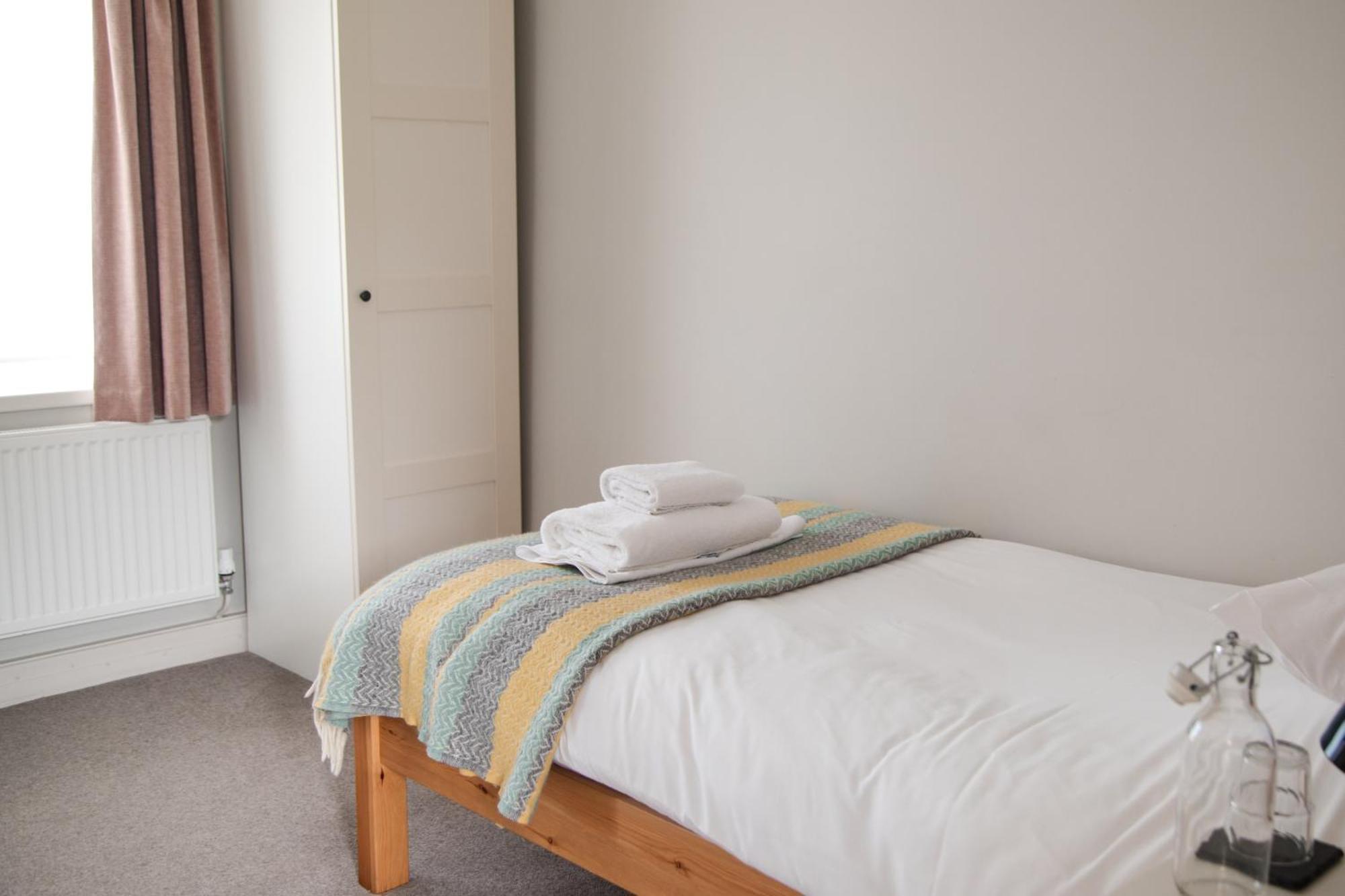 Trigonos - Quiet, Peaceful, Vegetarian B&B And Retreat Centre Nantlle Exteriör bild